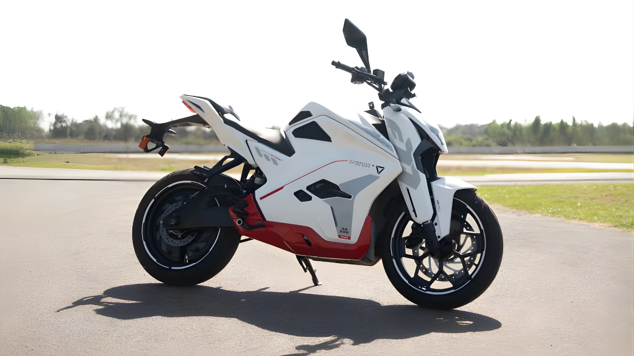 Ultraviolette X47 2026: Futuro de las Motos Eléctricas con UV Bexley Flex y Precio desde ₹1.49 Lakh