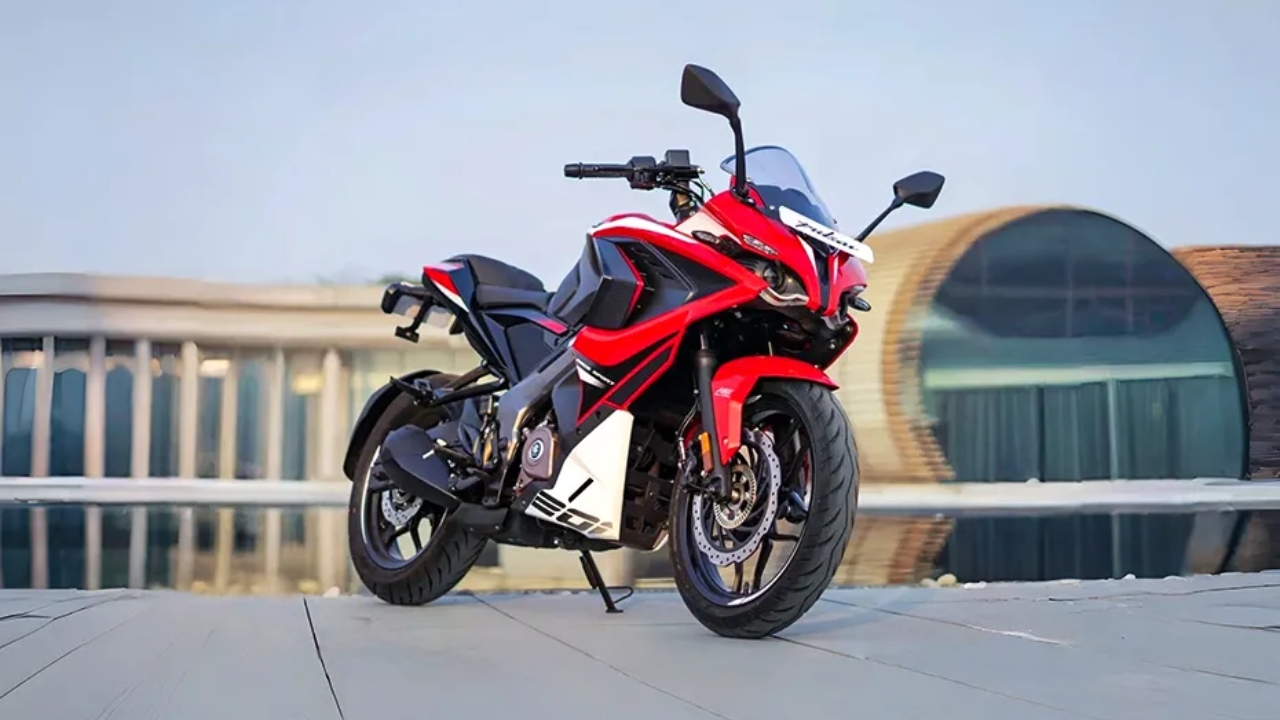 Bajaj Pulsar RS200 2026 | Reseña completa, precio y características Sigue siendo el rey de las motos 200cc