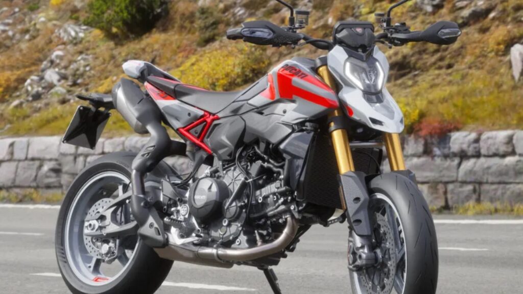 Ducati Hypermotard 2026: Rendimiento Extremo en Alta Definición 4K