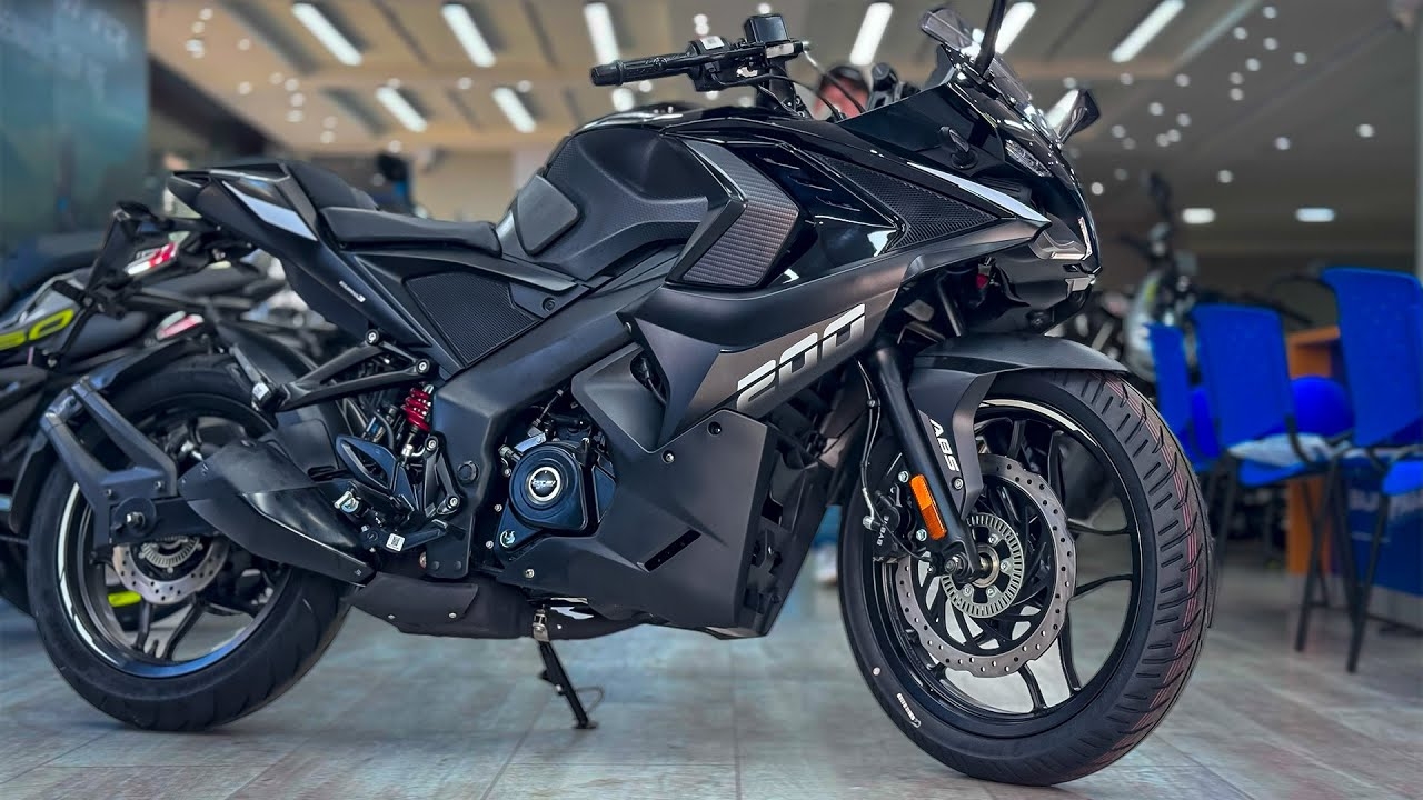 Bajaj Pulsar BS200 2026: Nuevo Modelo con Diseño Impactante y Características Sorprendentes